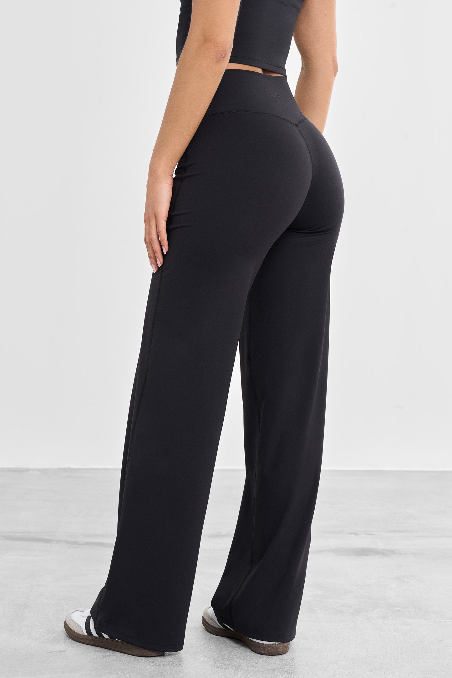 Signature Straight Leg Pants