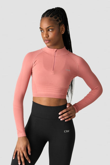 define seamless cropped 1/4 zip dk rose