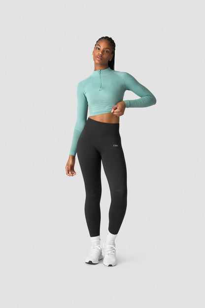 define seamless cropped 1/4 zip mineral green