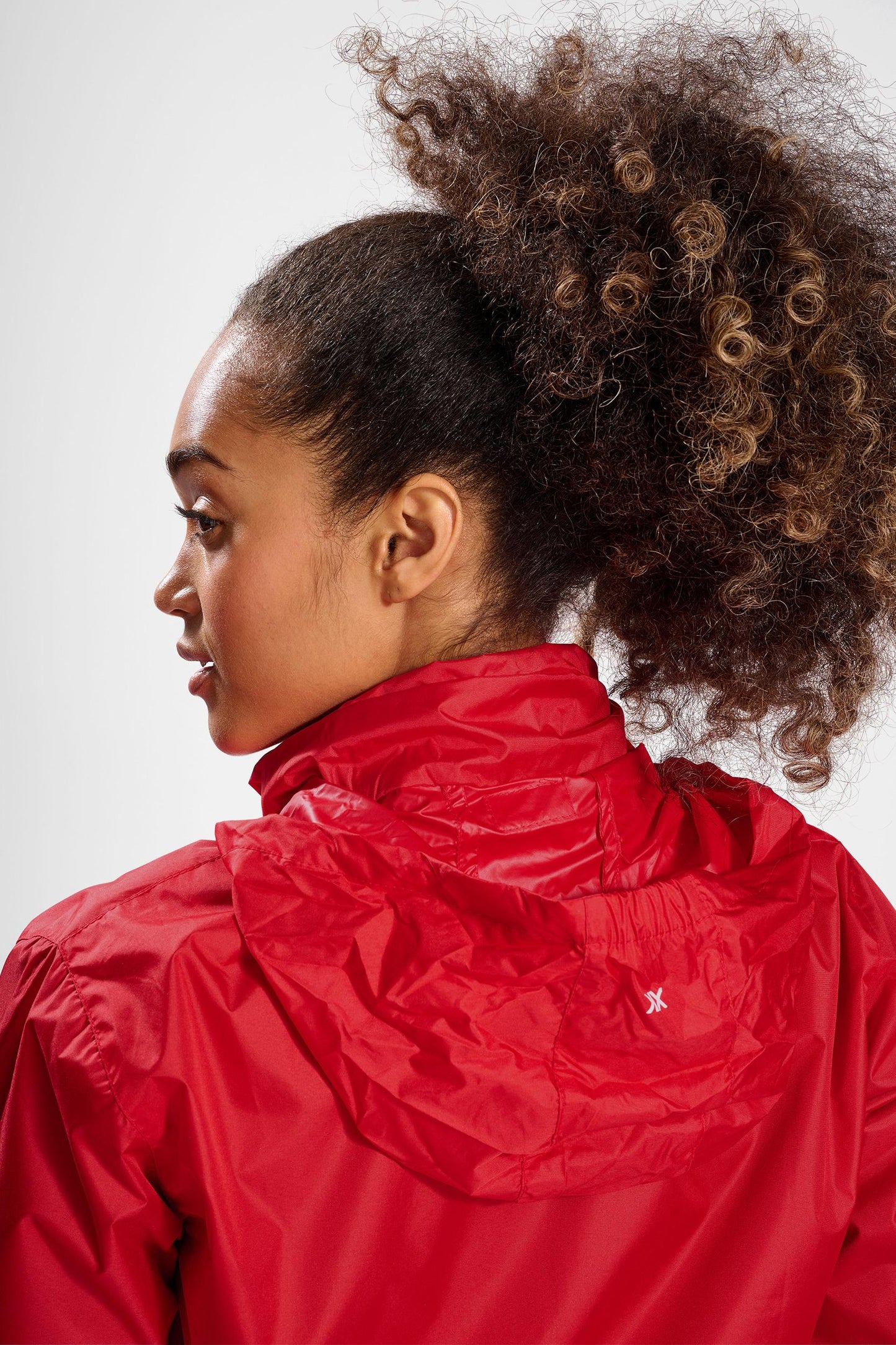 HUMMEL - Hmlcore Xk Spray Jacket - True Red