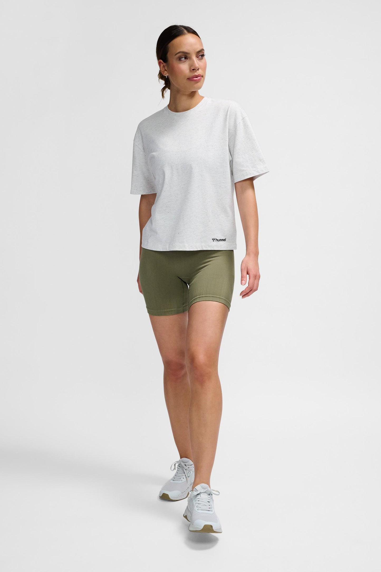 HUMMEL - Hmlmt Ultra Boxy Short T-shirt - White Melange