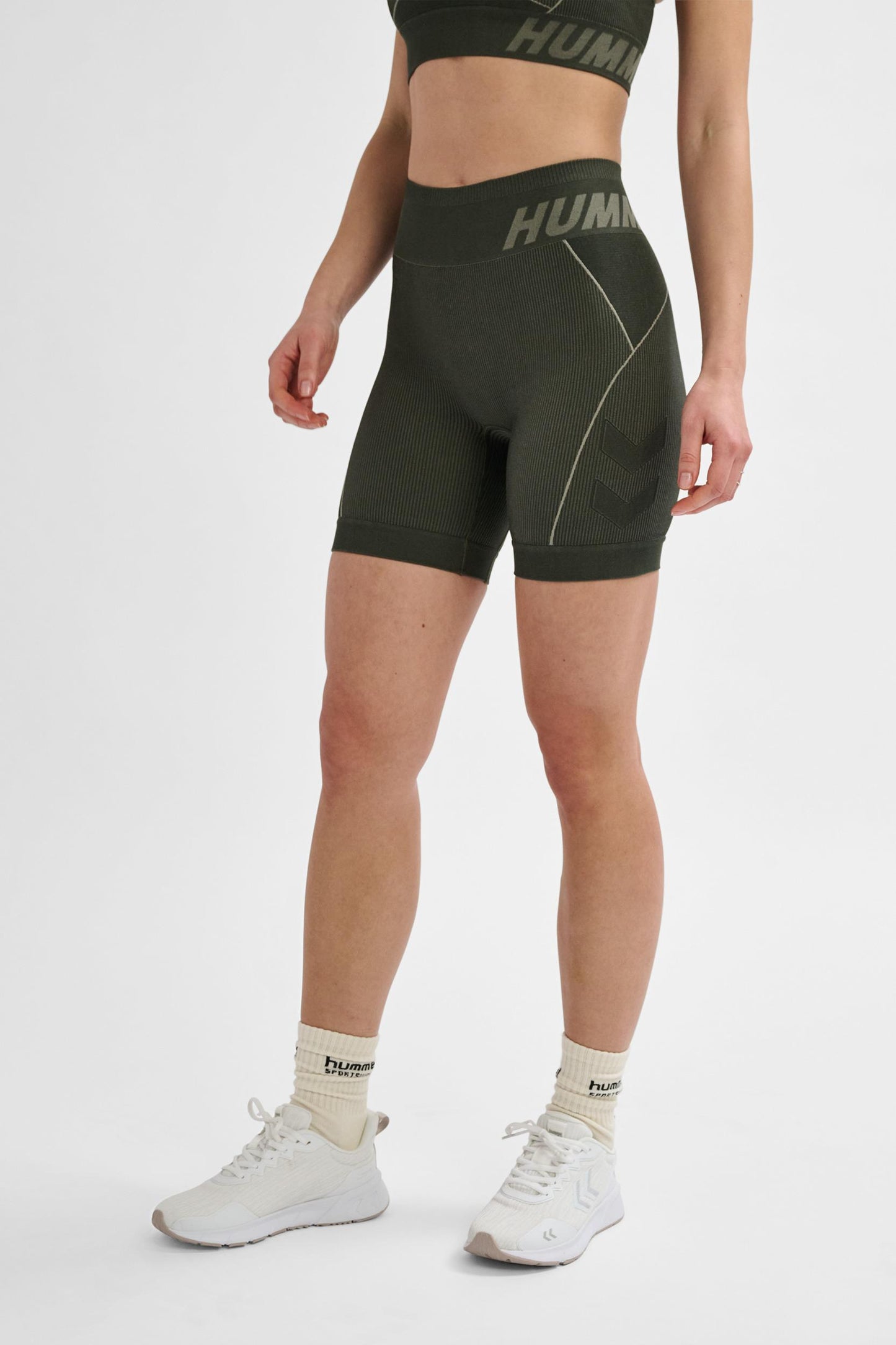 HUMMEL - Hmlte Christel Seamless Shorts - Climbing Ivy/seagrass Melange