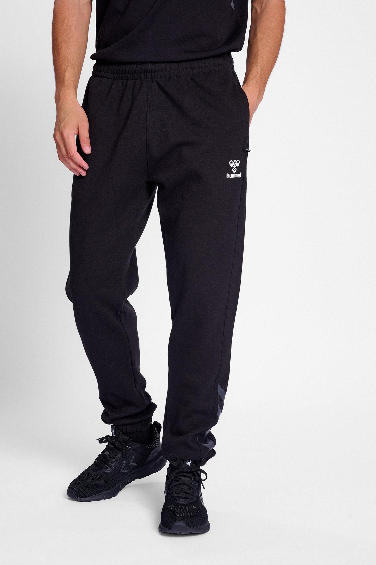 HUMMEL - Hmltravel Sweat Pants - Black