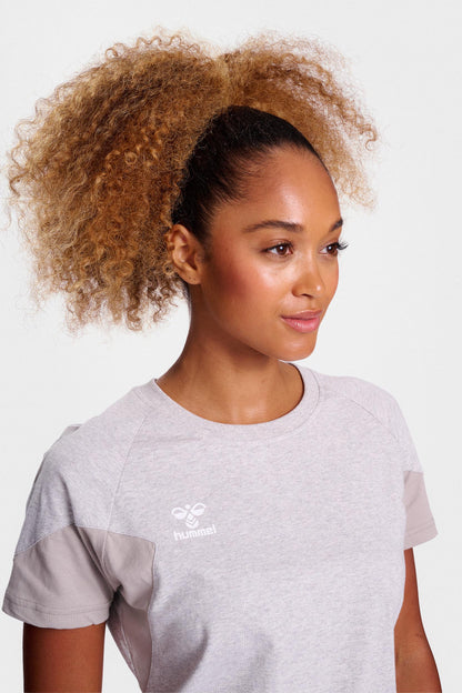 HUMMEL - Hmltravel T-shirt S/s Woman - Light Grey Melange