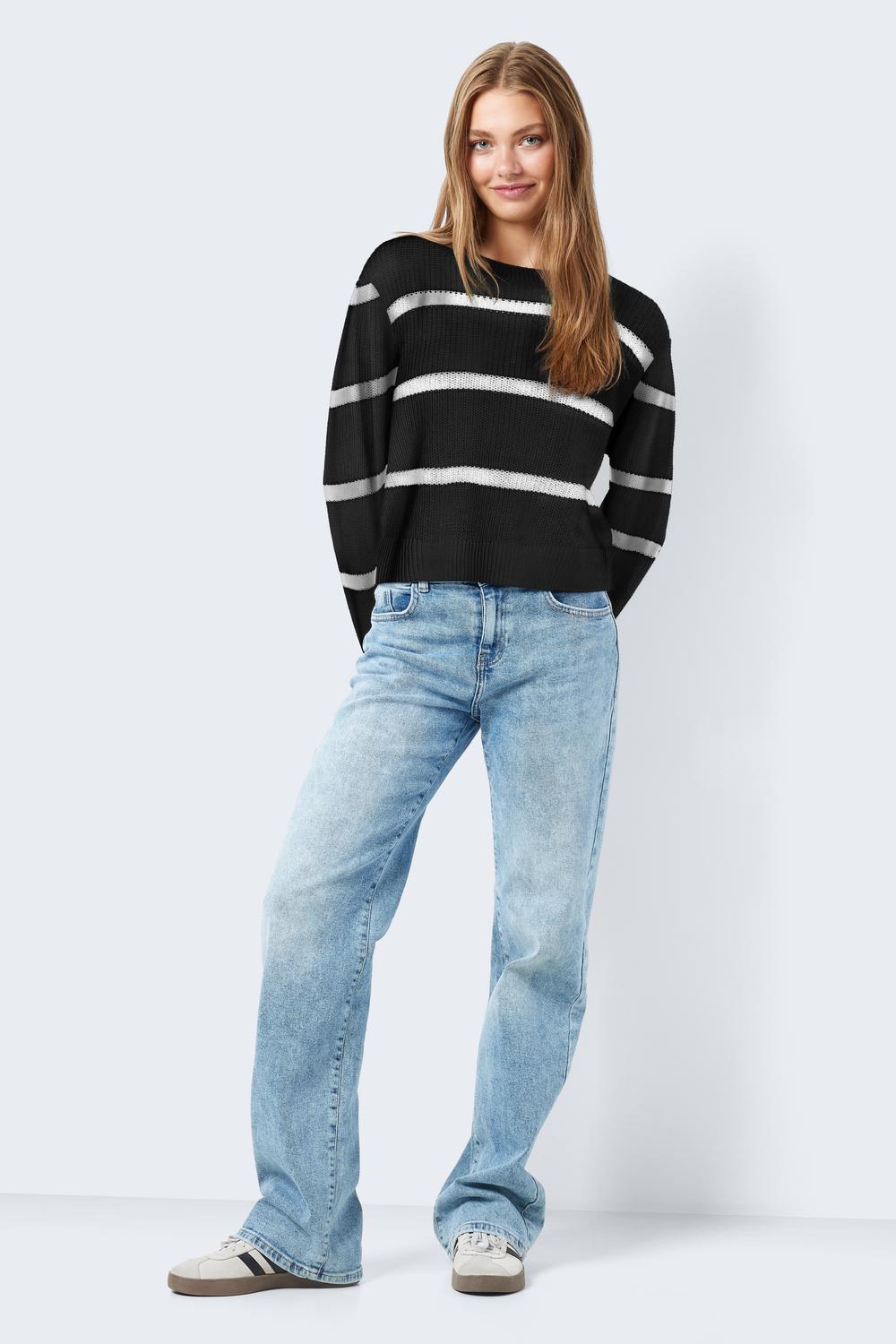 NOISY MAY - Maysa L/s Stripe O-neck Knit - Black