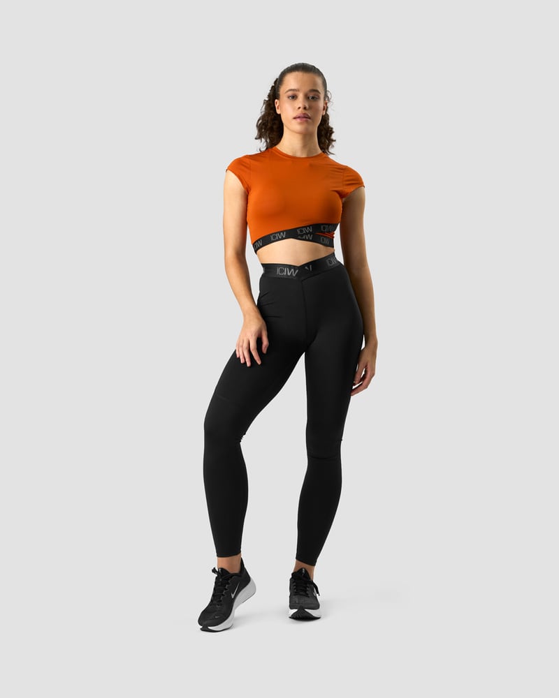 ultimate training cropped t-shirt amber